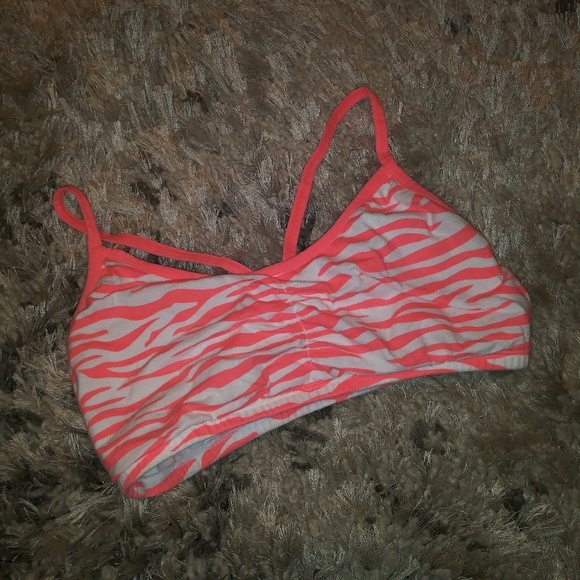 Lounge Bras (2), size 36 - Picture 3 of 6